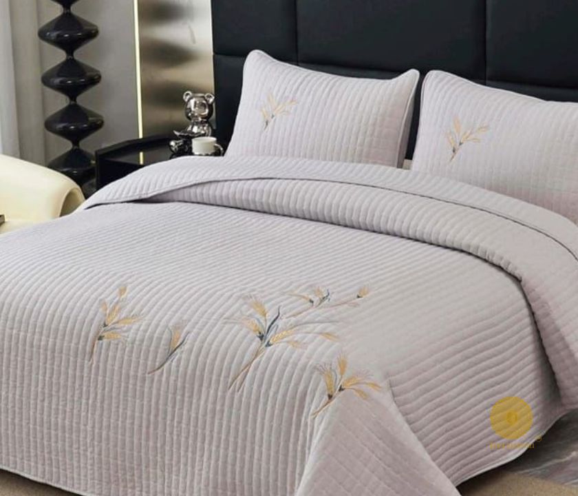 Zoya King Size Quilted Bedcover With Embroidery - The Gharnish - A Unit of Satkala Creations