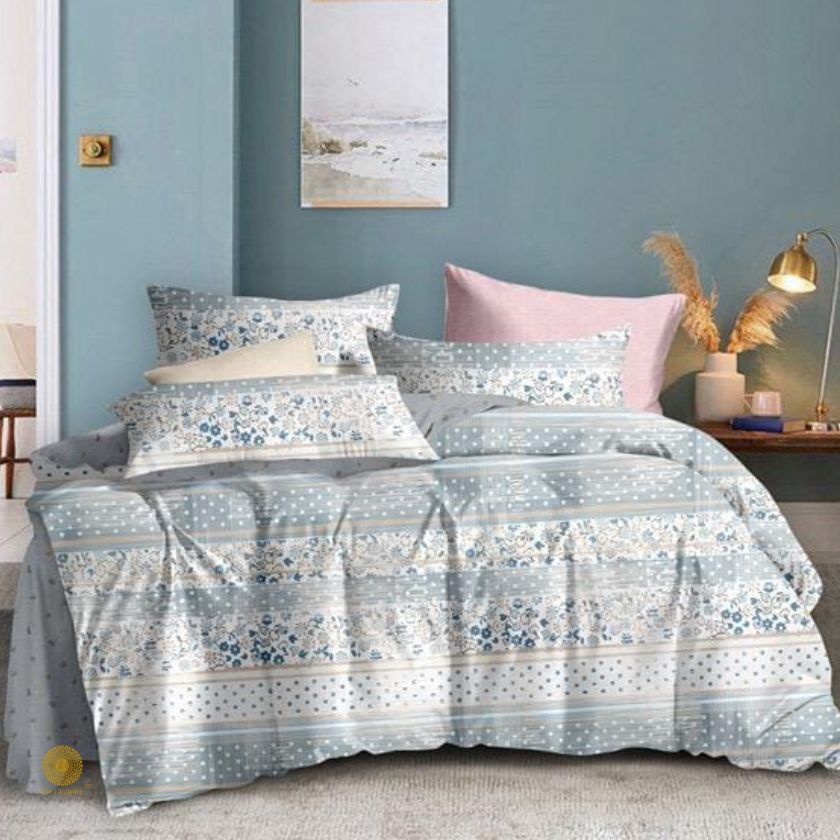 Spazio 4pcs Reversible Comforter set - The Gharnish - A Unit of Satkala Creations