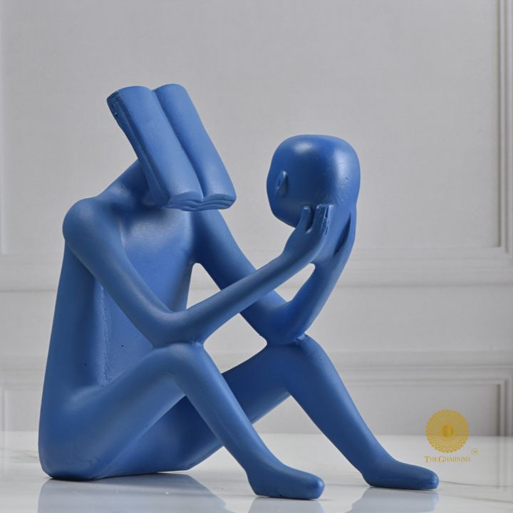 Self Refection Man Figurine - The Gharnish - A Unit of Satkala Creations