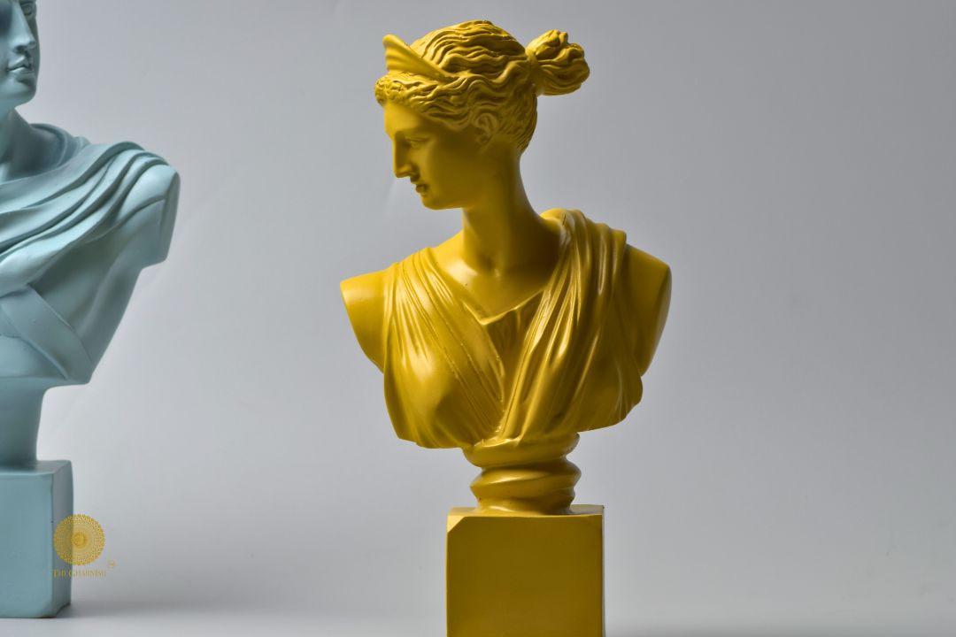 Donna Roman Lady Sculpture (6x12 Inches) - The Gharnish - A Unit of Satkala Creations
