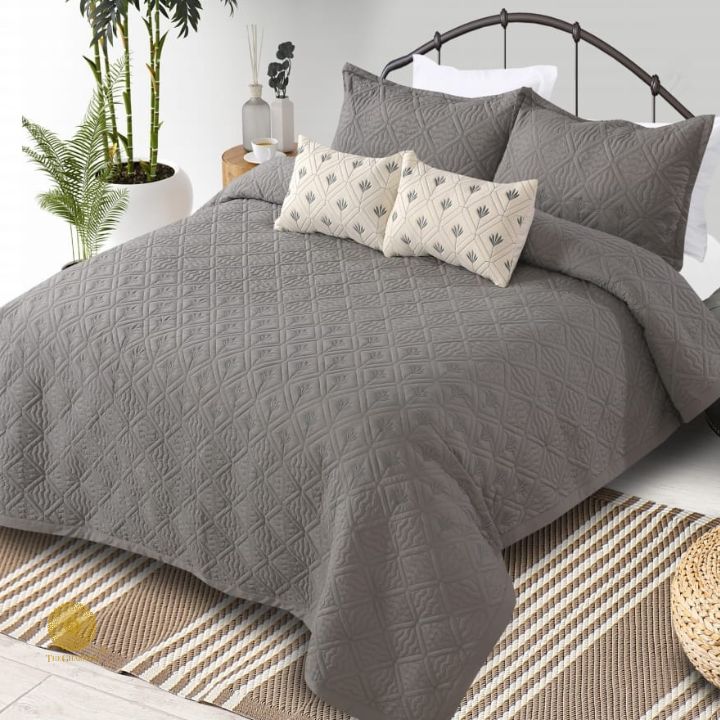 Beautiful Embrodeiry Croma Quilted Bedcover Set - The Gharnish - A Unit of Satkala Creations
