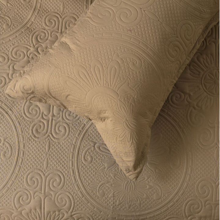 Affordable Quilted Bedding Set - The Gharnish - A Unit of Satkala Creations