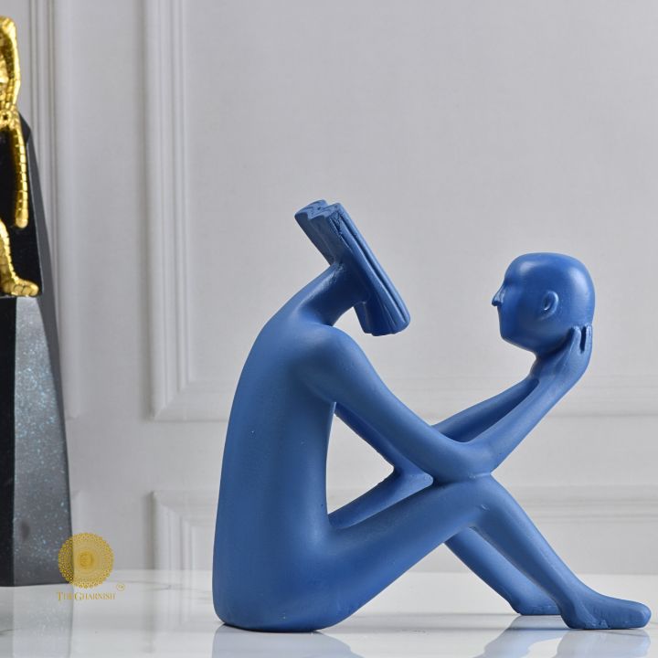 Self Refection Man Figurine - The Gharnish - A Unit of Satkala Creations