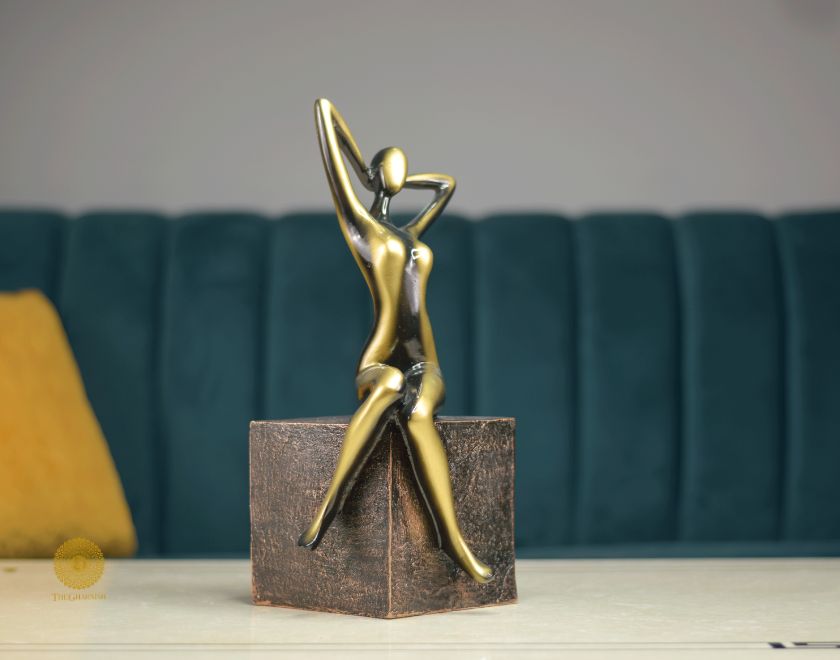 Modern Lady Artpiece/ modern Art - The Gharnish - A Unit of Satkala Creations