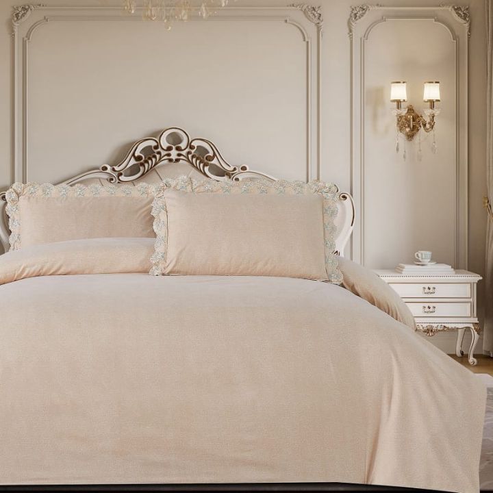 King Size joint Free designer Bedding Set - The Gharnish - A Unit of Satkala Creations