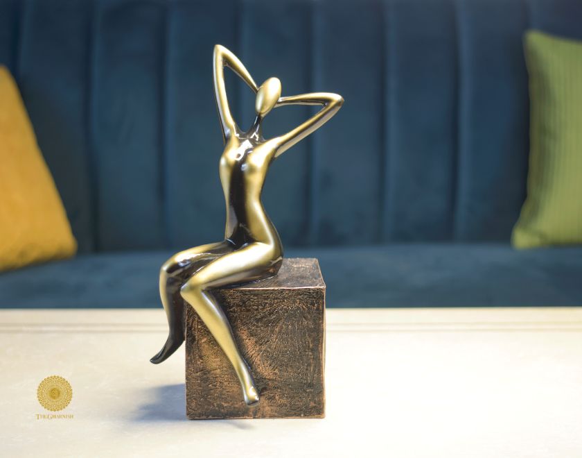 Modern Lady Artpiece/ modern Art - The Gharnish - A Unit of Satkala Creations