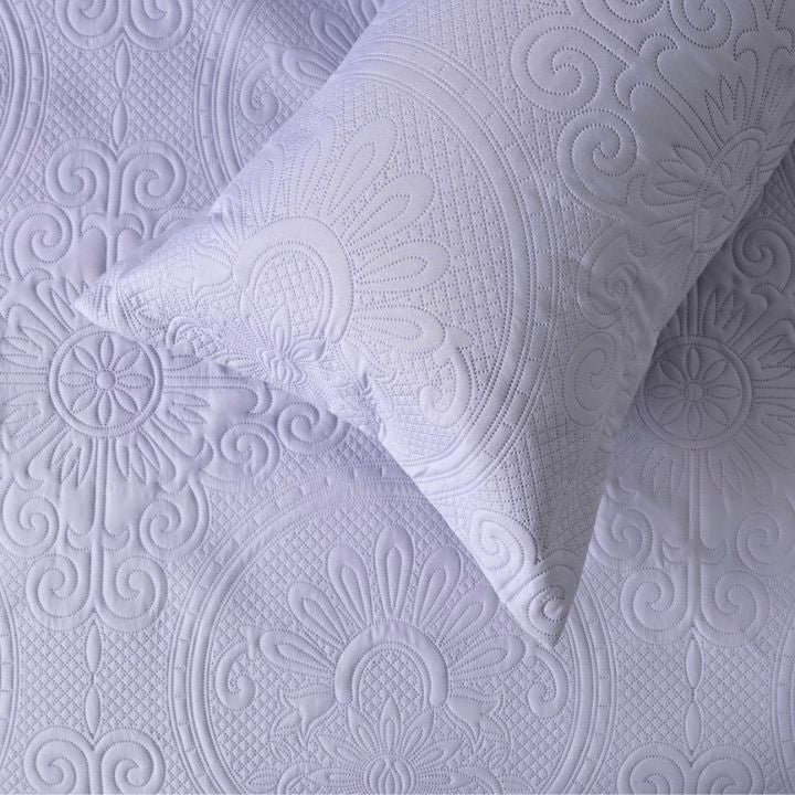 Affordable Quilted Bedding Set - The Gharnish - A Unit of Satkala Creations