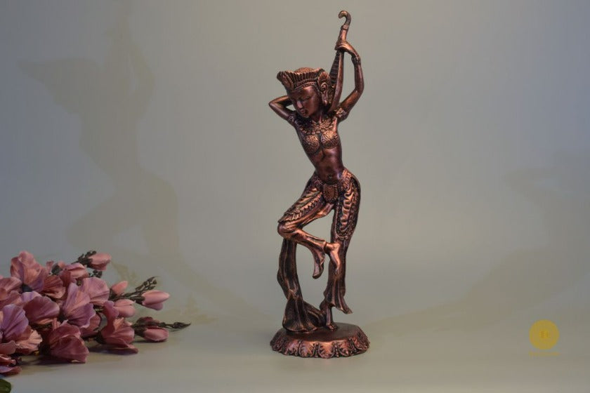 Dancing Pose Lady Figurine - The Gharnish - A Unit of Satkala Creations