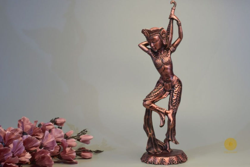 Dancing Pose Lady Figurine - The Gharnish - A Unit of Satkala Creations