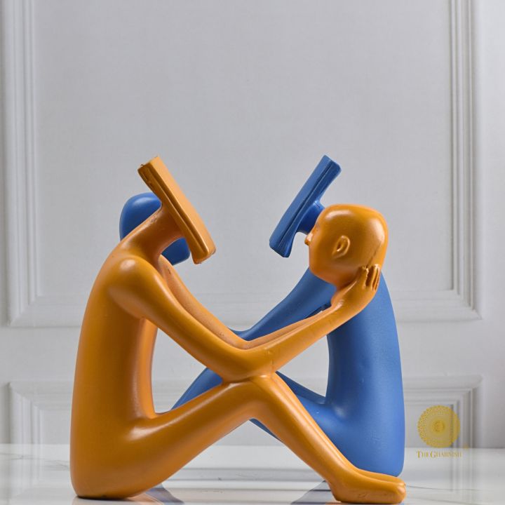 Self Refection Man Figurine - The Gharnish - A Unit of Satkala Creations