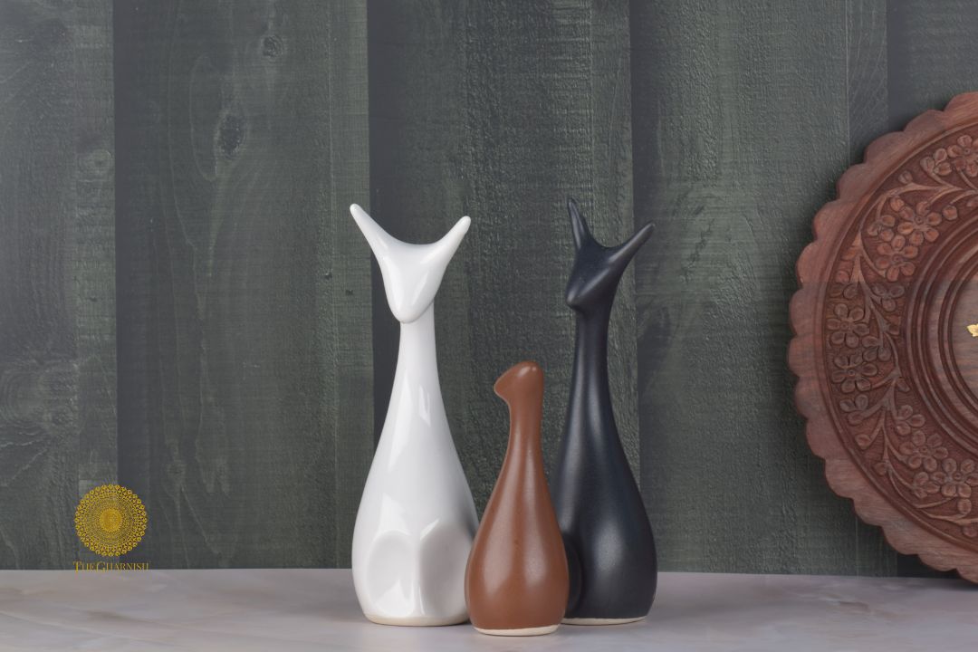 Set of 3 Family of Cats Figurine - The Gharnish - A Unit of Satkala Creations
