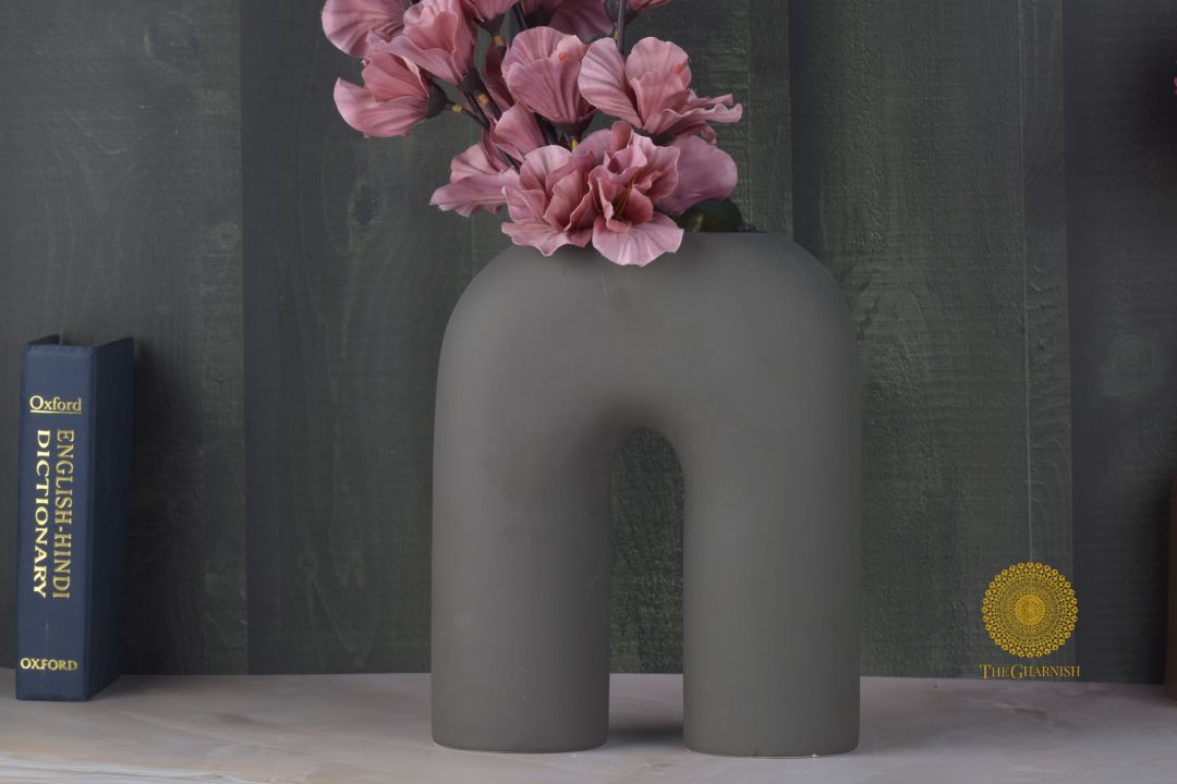 U Shape Contemporary Boho Vase - Black - The Gharnish - A Unit of Satkala Creations