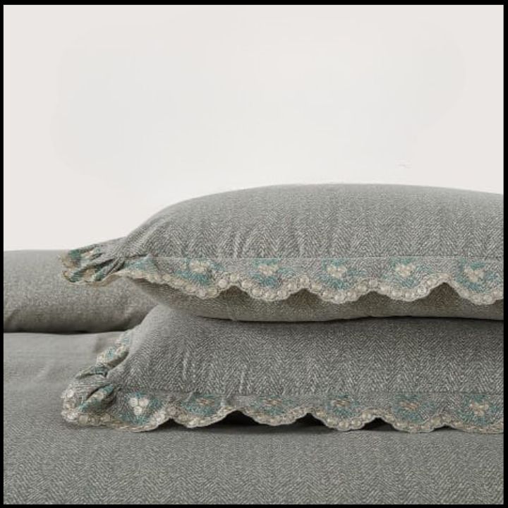 King Size joint Free designer Bedding Set - The Gharnish - A Unit of Satkala Creations