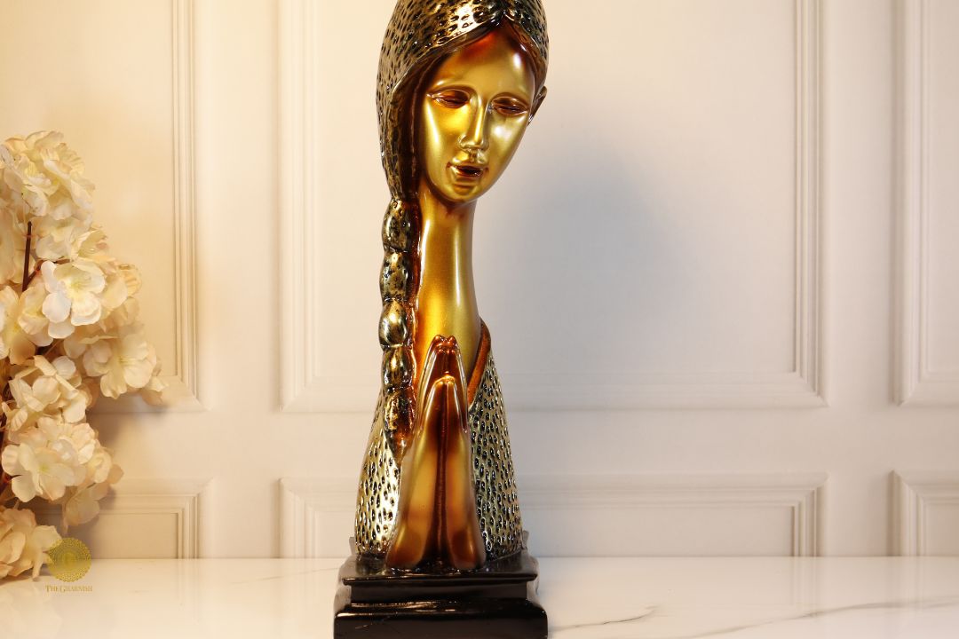 Welcome Lady Statue - The Gharnish - A Unit of Satkala Creations