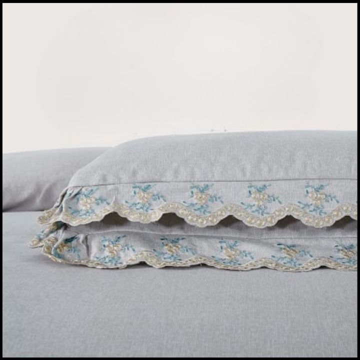 King Size joint Free designer Bedding Set - The Gharnish - A Unit of Satkala Creations