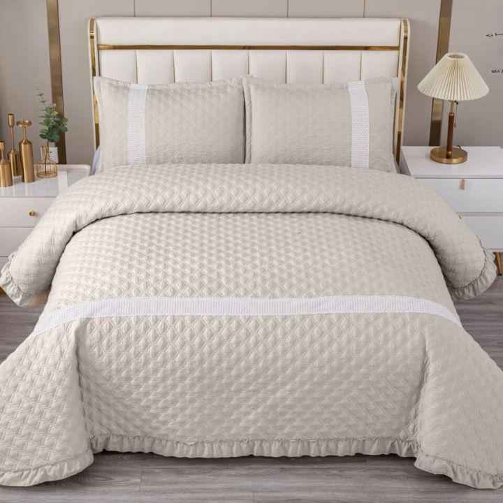3 Pcs Thread Quilted Bedcover Set - The Gharnish - A Unit of Satkala Creations