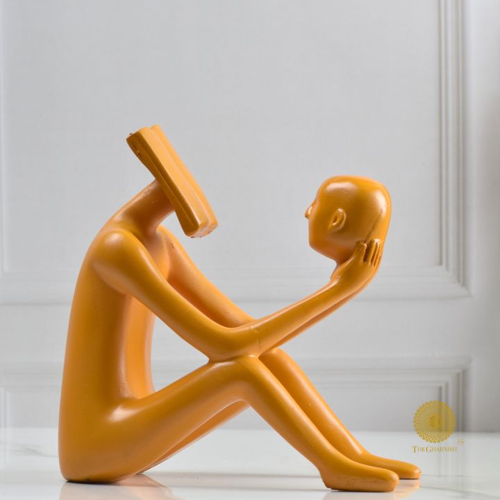 Self Refection Man Figurine - The Gharnish - A Unit of Satkala Creations