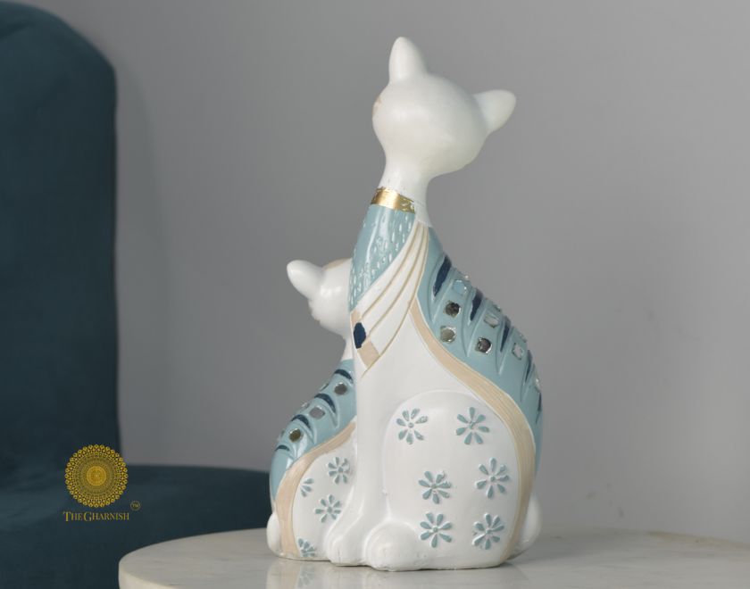Elegant Cat with Baby Figurne - The Gharnish - A Unit of Satkala Creations