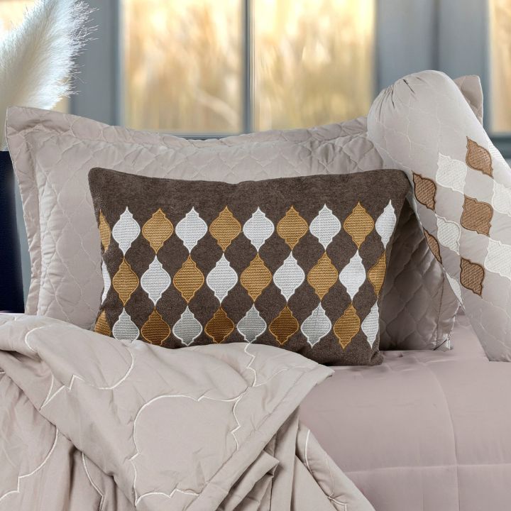 Moroccan Luxury Bedspread Set with Argyle Cushion Covers – 8 Pcs Quilted Comforter Set - The Gharnish - A Unit of Satkala Creations
