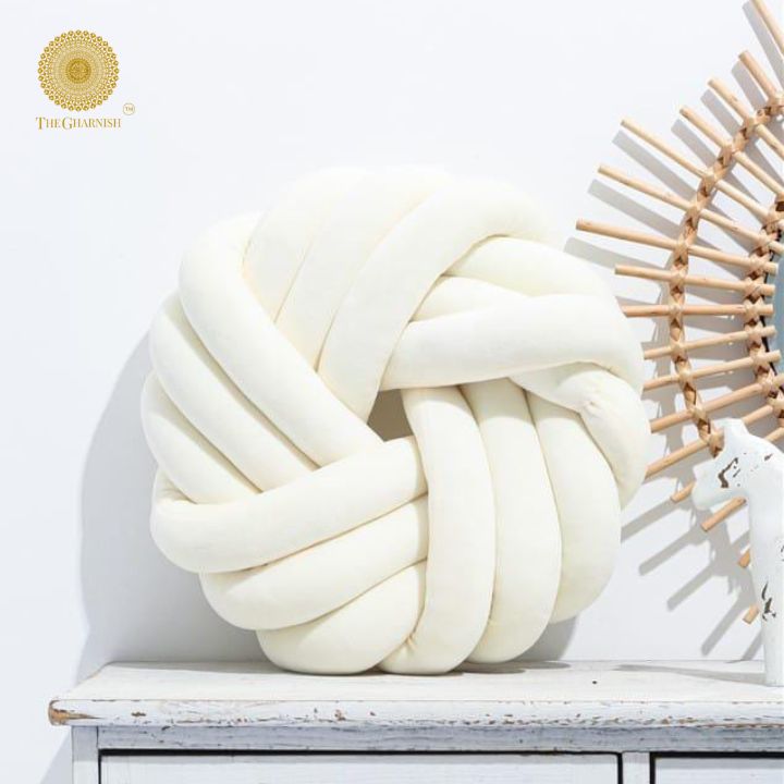 Criss Cross Highligter Round Cushion - The Gharnish - A Unit of Satkala Creations