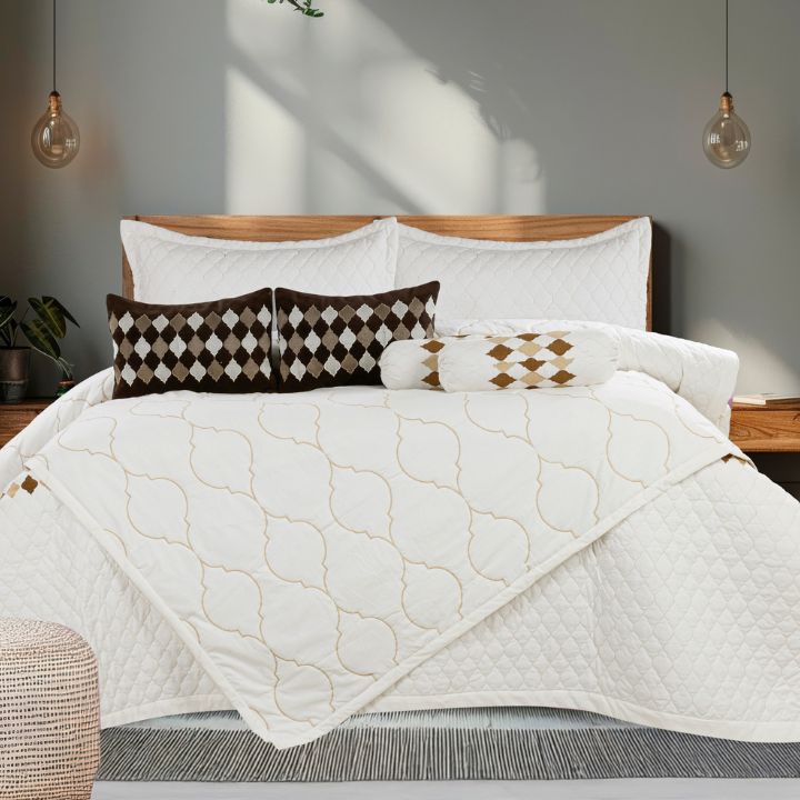 Moroccan Luxury Bedspread Set with Argyle Cushion Covers – 8 Pcs Quilted Comforter Set - The Gharnish - A Unit of Satkala Creations