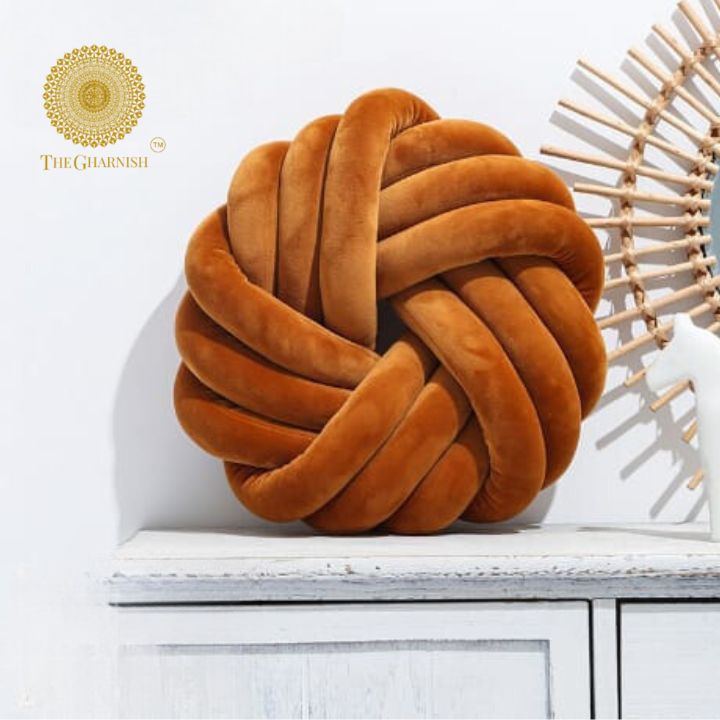 Criss Cross Highligter Round Cushion - The Gharnish - A Unit of Satkala Creations
