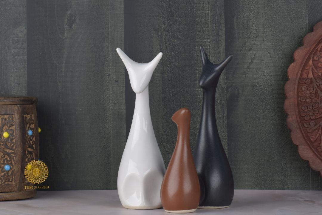 Set of 3 Family of Cats Figurine - The Gharnish - A Unit of Satkala Creations