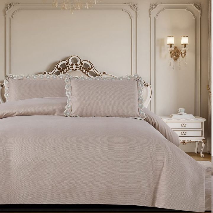 King Size joint Free designer Bedding Set - The Gharnish - A Unit of Satkala Creations