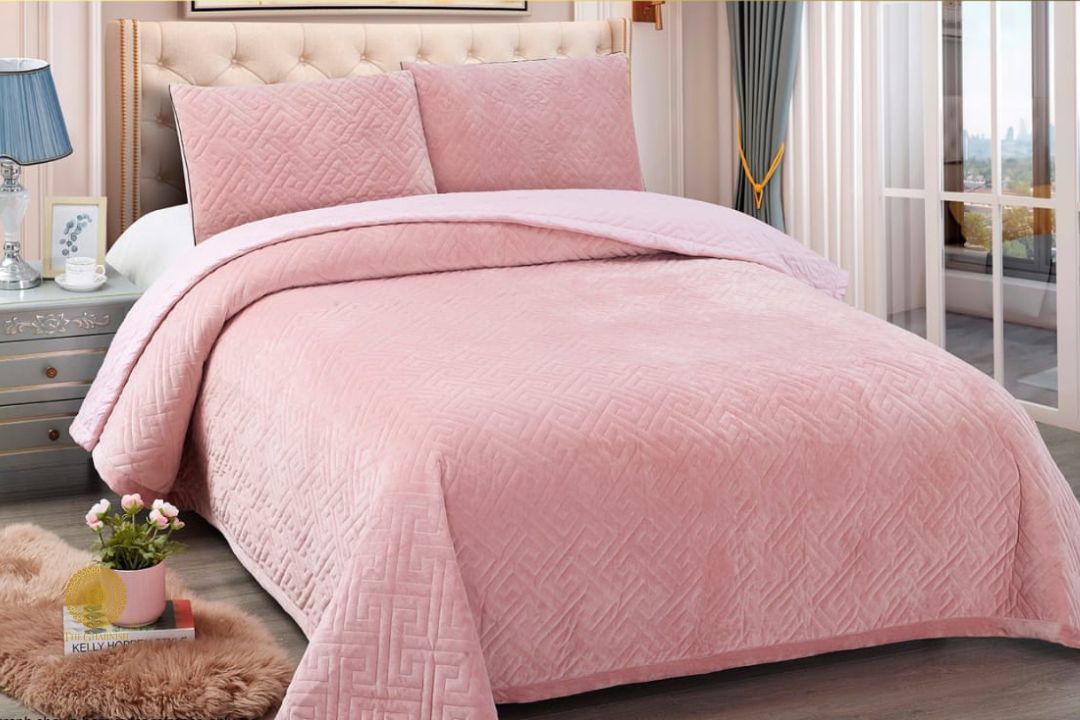 Homy Premium Reversible Quilted Bedcover - The Gharnish - A Unit of Satkala Creations