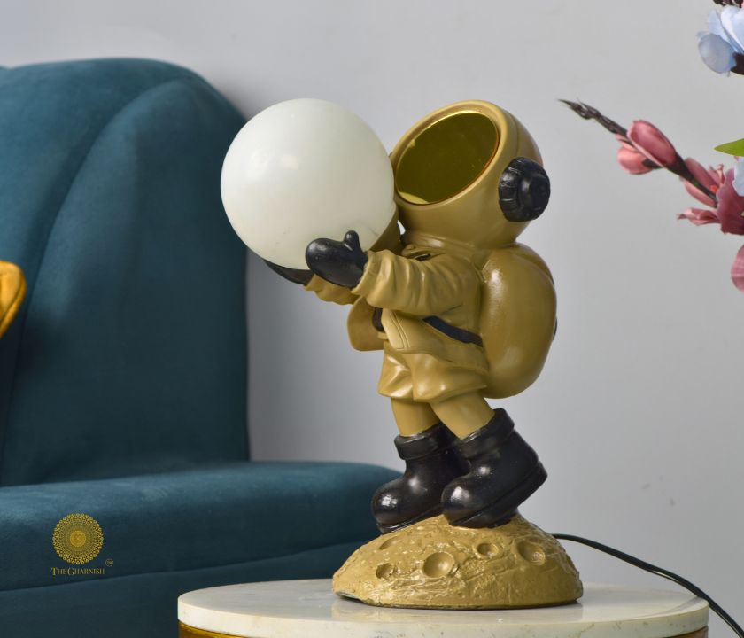 Polyresin Astronaut Holding Bulb Style 2 - The Gharnish - A Unit of Satkala Creations