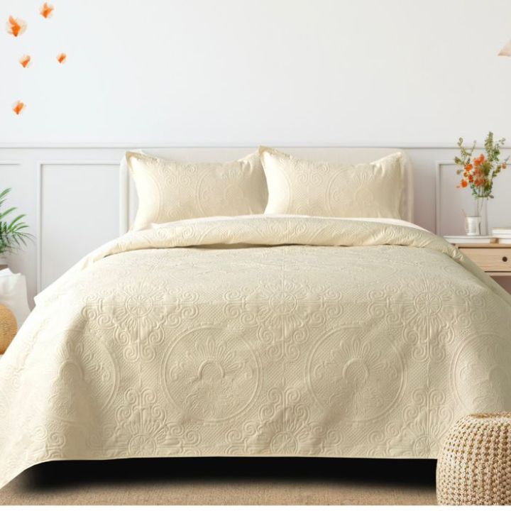 Affordable Quilted Bedding Set - The Gharnish - A Unit of Satkala Creations
