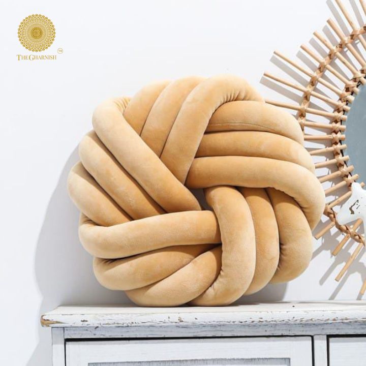 Criss Cross Highligter Round Cushion - The Gharnish - A Unit of Satkala Creations