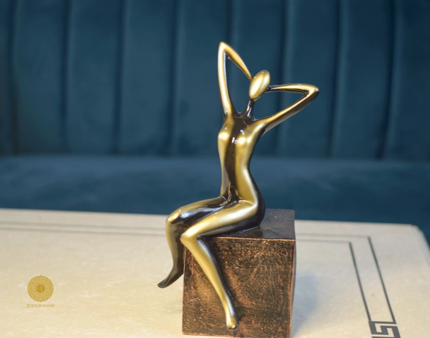 Modern Lady Artpiece/ modern Art - The Gharnish - A Unit of Satkala Creations