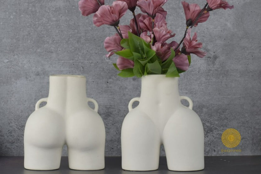 Modern Contempory Vase - The Gharnish - A Unit of Satkala Creations