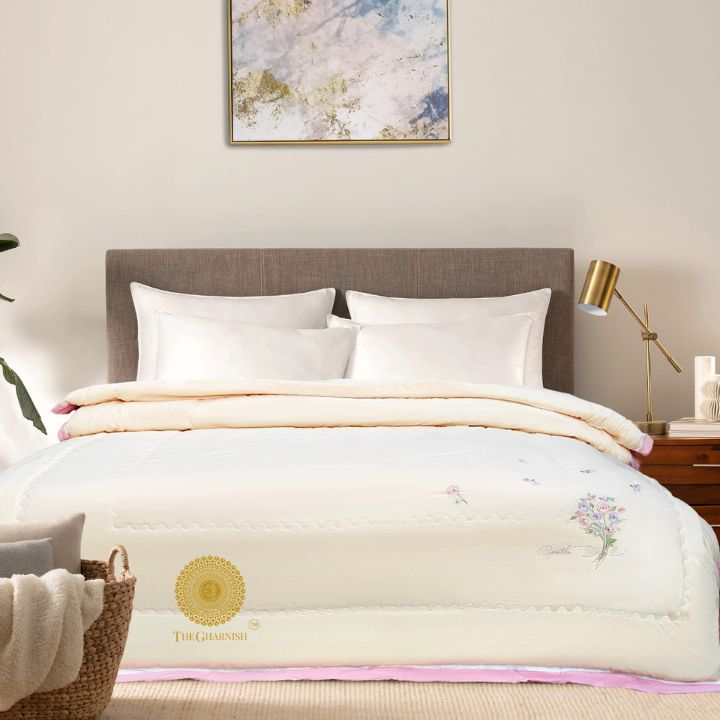 Elegant Comforters With Embroidery - The Gharnish - A Unit of Satkala Creations