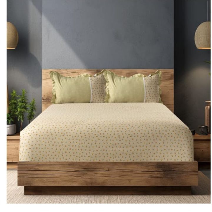 Divine King Size 4 Pcs Comforter Set - The Gharnish - A Unit of Satkala Creations