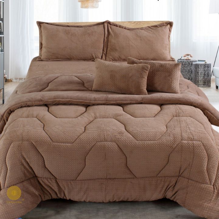 Premium 6 Pcs Winter Bedding Quilt Set - The Gharnish - A Unit of Satkala Creations
