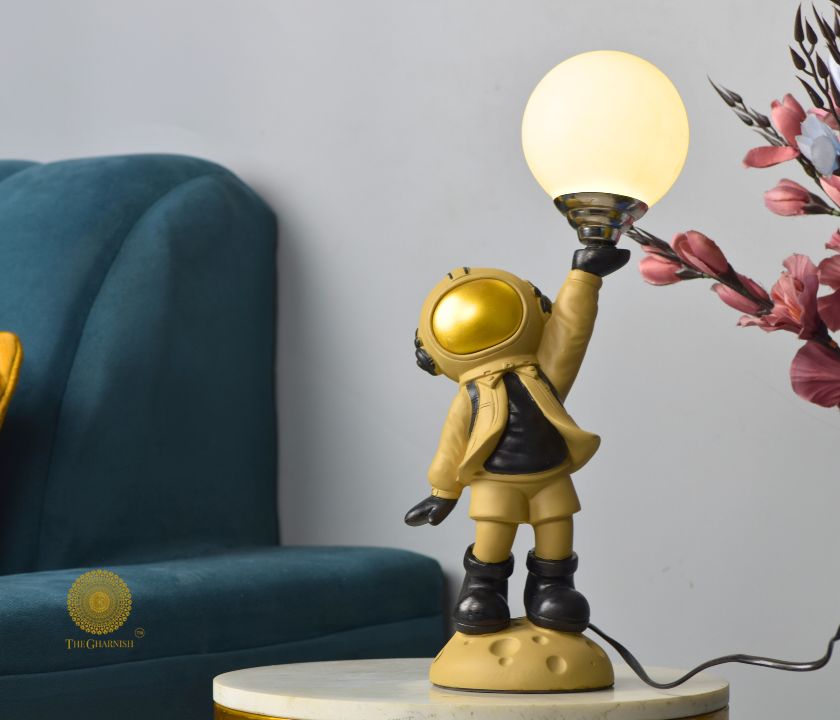 Polyresin Astronaut Holding Bulb - The Gharnish - A Unit of Satkala Creations