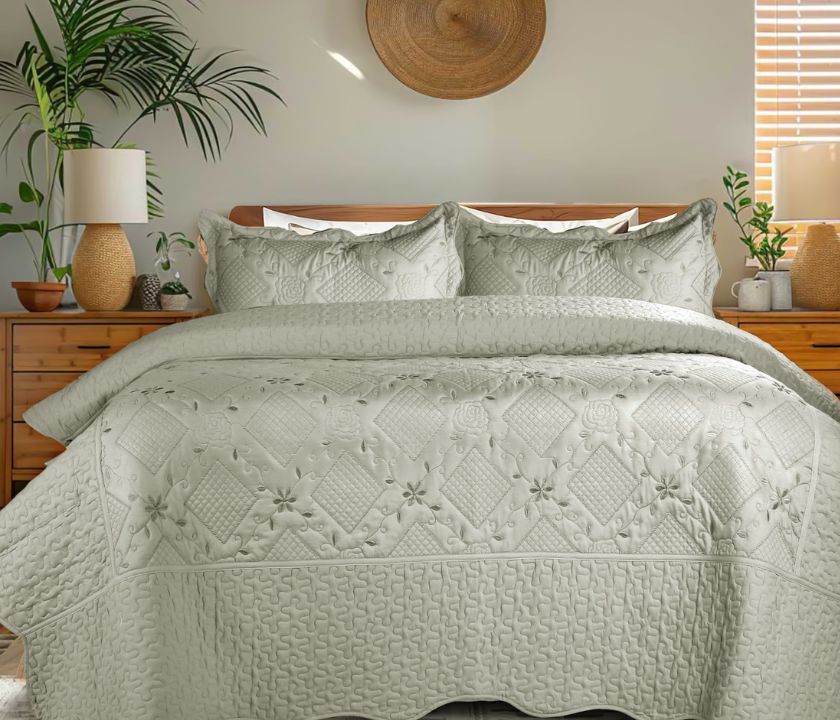 Cotton Embroidered 3pcs Quilted Bedspread Set - The Gharnish - A Unit of Satkala Creations