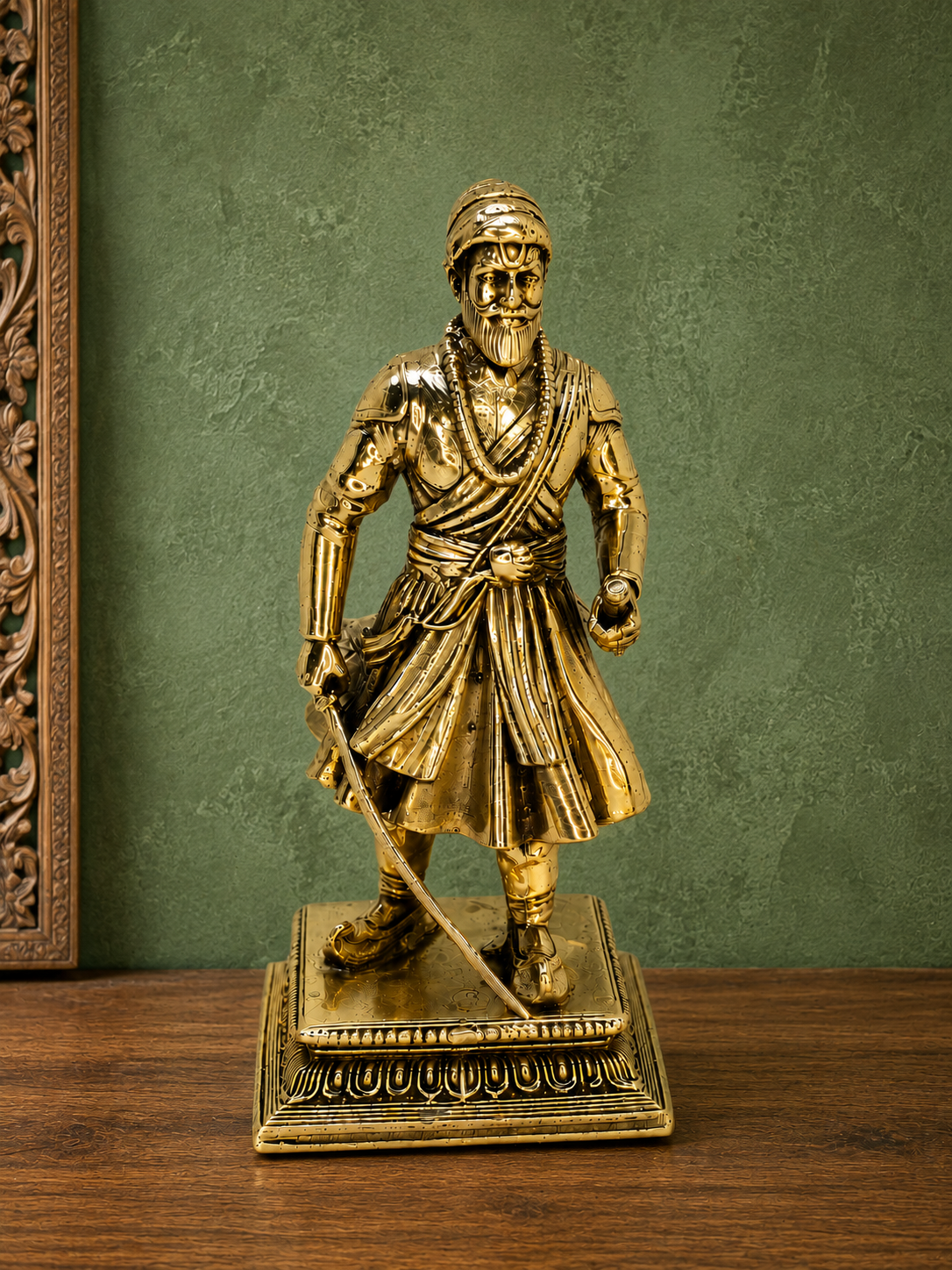 Chatrapati Shivaji Maharaj Brass Statue – Handcrafted Maratha Warrior Idol