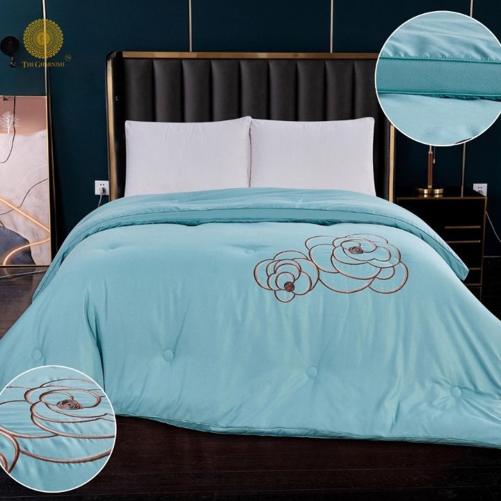 luxurious embroidery comforter