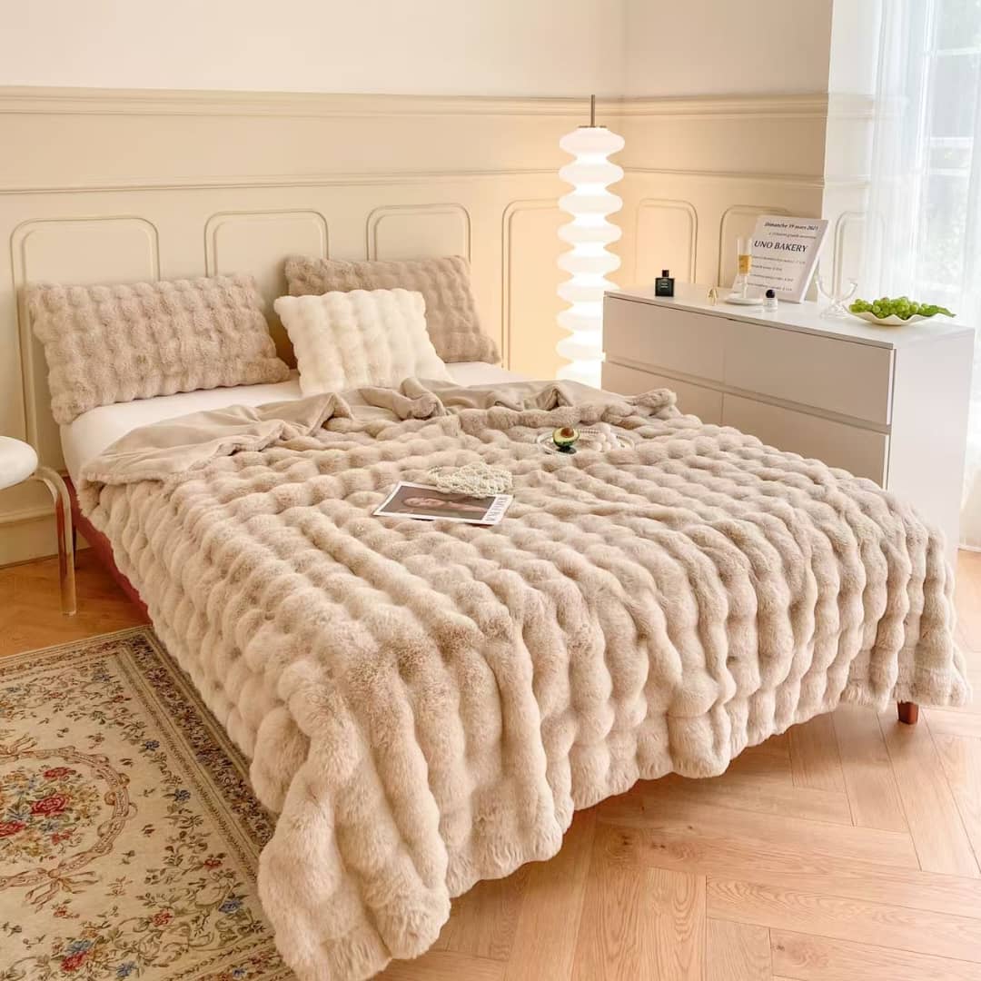 Bubble Embossed Soft AC Comfort Blanket - The Gharnish - A Unit of Satkala Creations
