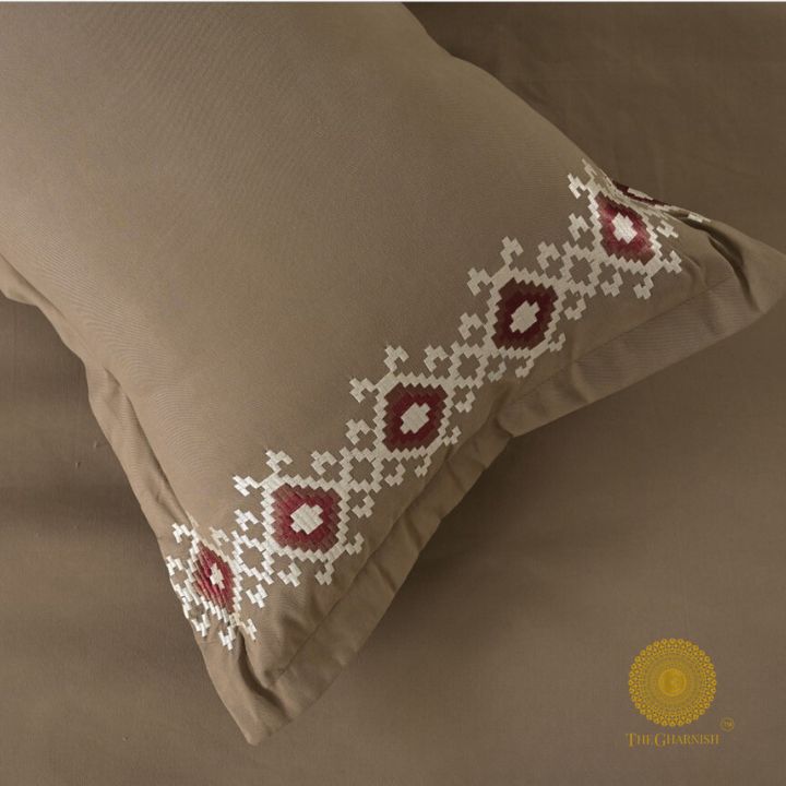 Plain Bedding Set with Embrodiery on Pillow - The Gharnish - A Unit of Satkala Creations