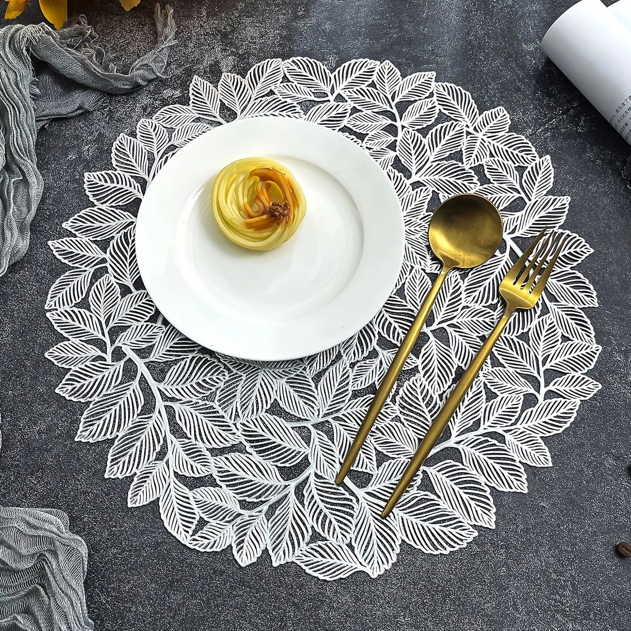 Leaf Design Dinning Table Mat - Set of 6 - The Gharnish - A Unit of Satkala Creations