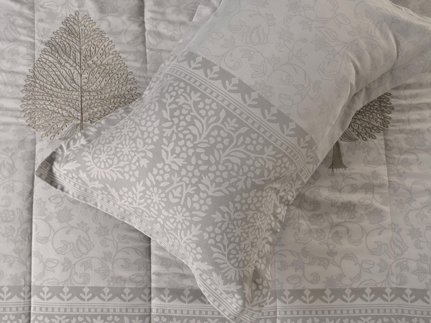 6 Pcs Jewels All Season Quilted Comforter Set - The Gharnish - A Unit of Satkala Creations