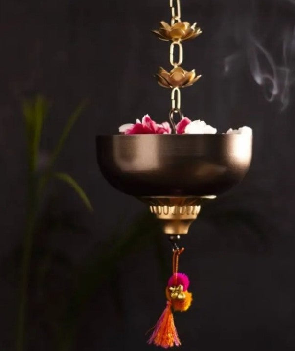 Bowl Latkan Hanging Urli - The Gharnish - A Unit of Satkala Creations