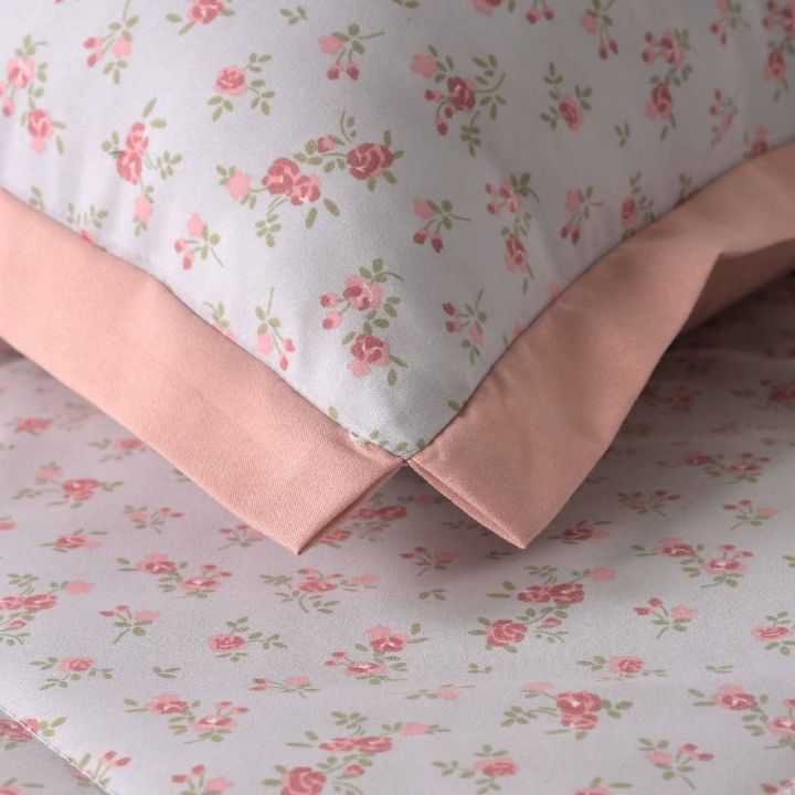 Lilly Floral Print Cotton Quilted 4 Pcs Comforter Set - The Gharnish - A Unit of Satkala Creations