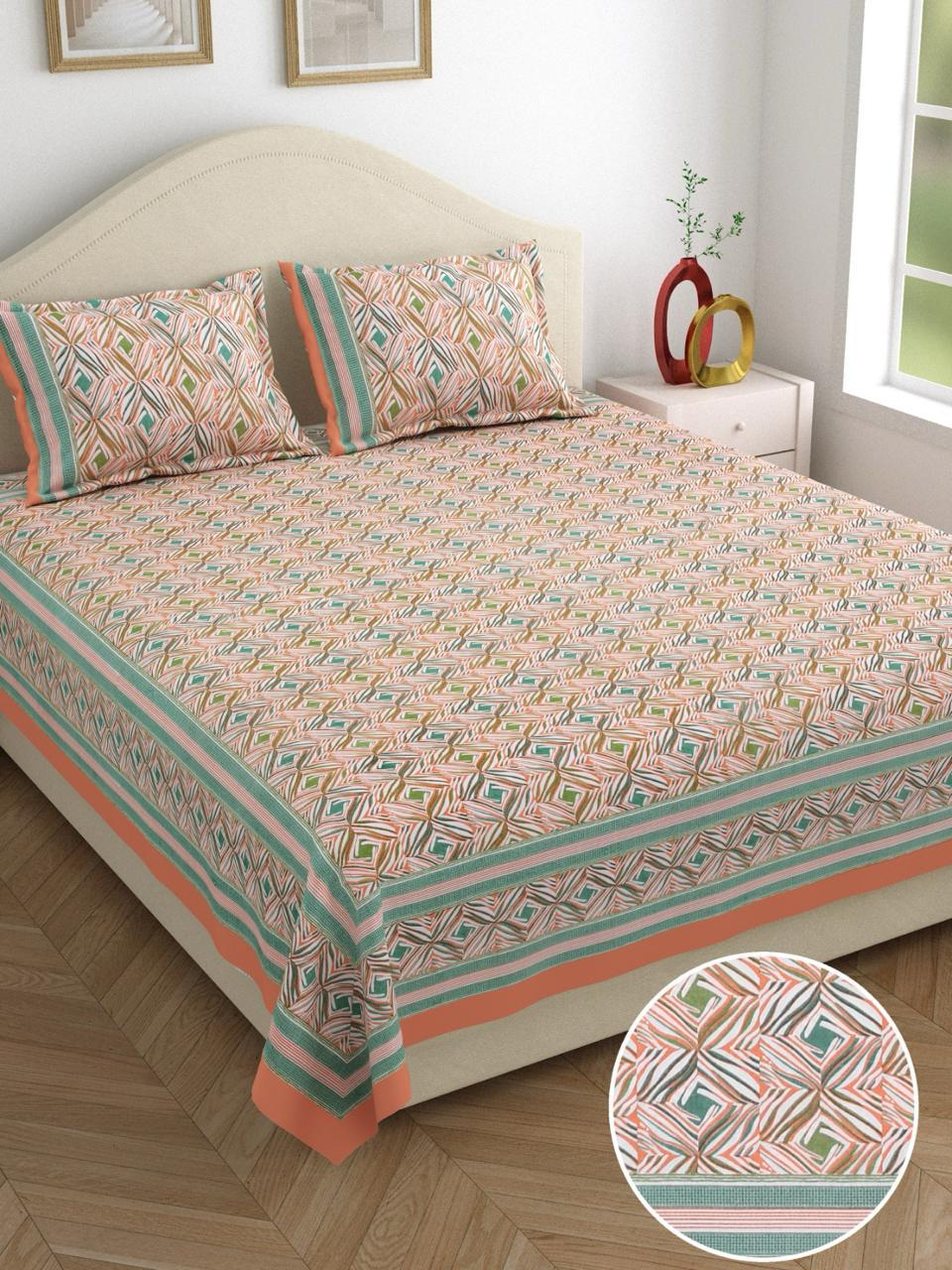 This high-quality 100% cotton bedsheet is designed for maximum comfort and practicality.