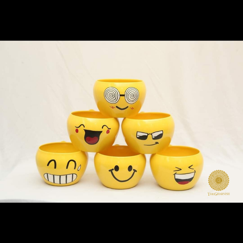 Enamel Coated Smiley Table Top Metallic Planter ( 4 x 5 Inches) Each - The Gharnish - A Unit of Satkala Creations