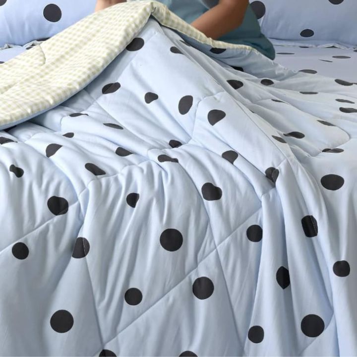 Ultimate & Stylish 4 Pieces Polka Dot Comforter Set - The Gharnish - A Unit of Satkala Creations